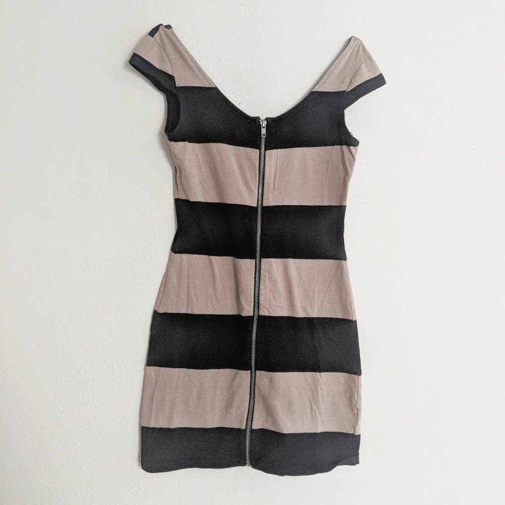 H&M Short Sleeve Front Zipper Striped Mini Dress